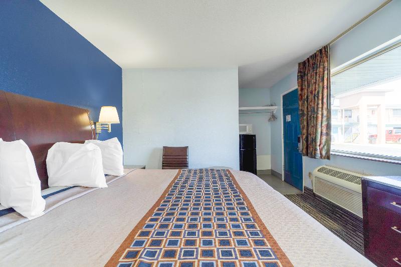 Budget Inn By Oyo Frederick Us-183 image