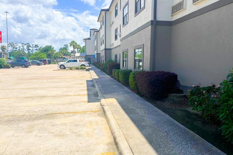 OYO Townhouse Beaumont Medical Center Area I-10 image
