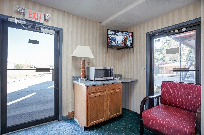 Southern Inn By Oyo Walterboro I-95
