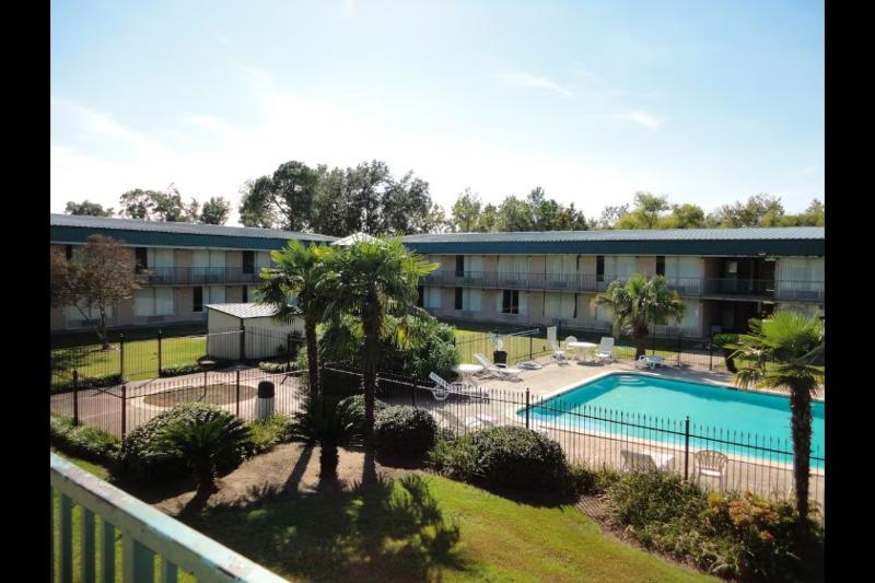 Oyo Hotel Audubon Baton Rouge Port Allen I-10 — general view