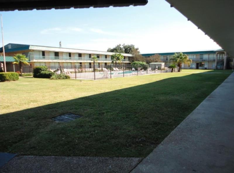 Oyo Hotel Audubon Baton Rouge Port Allen I-10 — general view