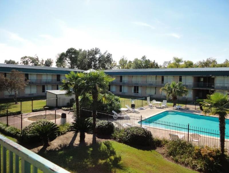 Oyo Hotel Audubon Baton Rouge Port Allen I-10 — general view
