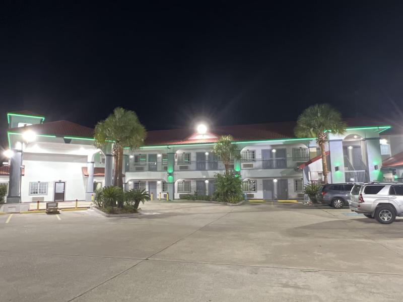 Kiwi Inn By Oyo Willowbrook Houston Hw 249 Beltway image