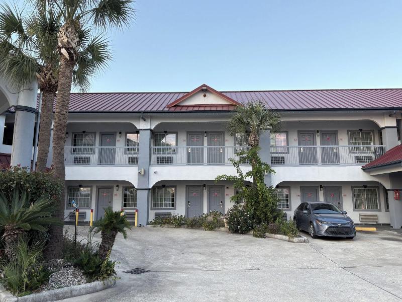 Kiwi Inn By Oyo Willowbrook Houston Hw 249 Beltway image