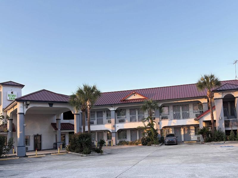 Kiwi Inn By Oyo Willowbrook Houston Hw 249 Beltway image