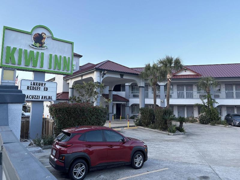 Kiwi Inn By Oyo Willowbrook Houston Hw 249 Beltway image
