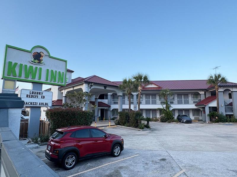 Kiwi Inn By Oyo Willowbrook Houston Hw 249 Beltway image