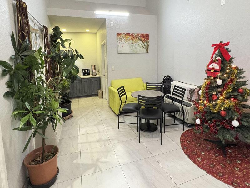 Kiwi Inn By Oyo Willowbrook Houston Hw 249 Beltway image