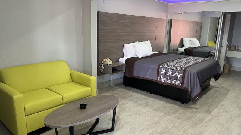Kiwi Inn By Oyo Willowbrook Houston Hw 249 Beltway image