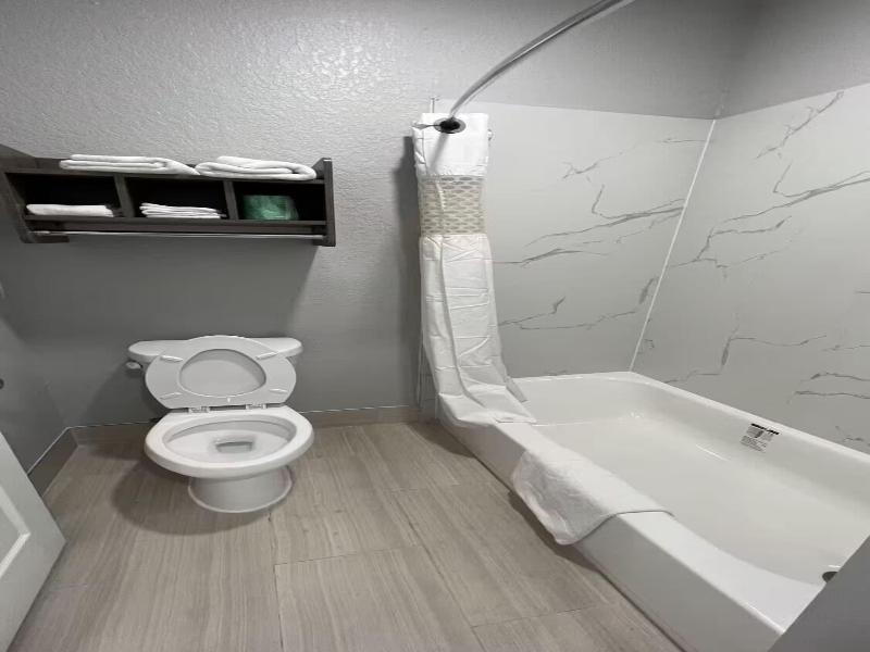 Kiwi Inn By Oyo Willowbrook Houston Hw 249 Beltway image