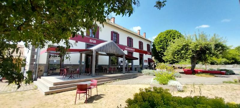 Logis L'auberge Du Chateau — view