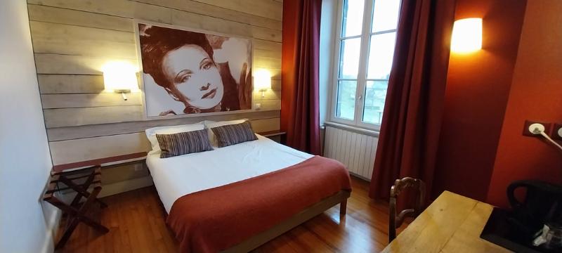 Logis L'auberge Du Chateau image