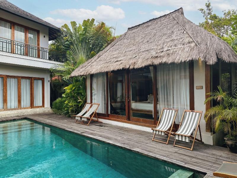 Zin Berawa Villas & Bungalows image