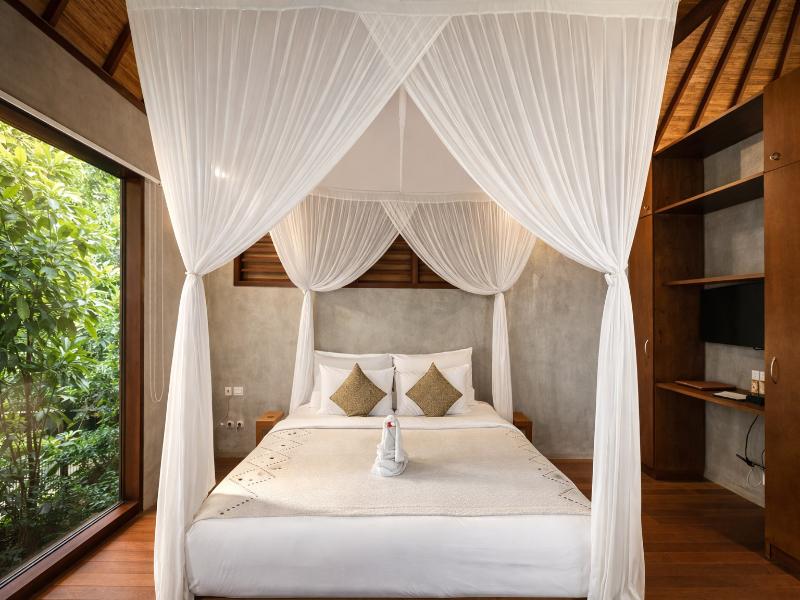 Zin Berawa Villas & Bungalows image