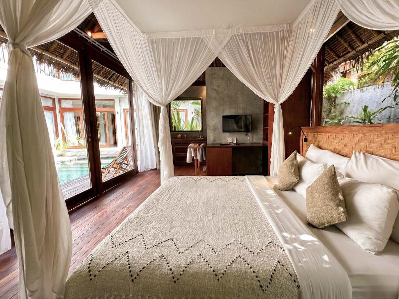 Zin Berawa Villas & Bungalows image