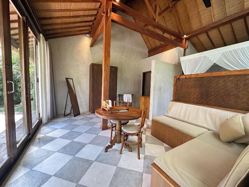 Zin Berawa Villas & Bungalows image