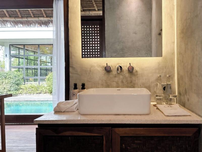 Zin Berawa Villas & Bungalows image