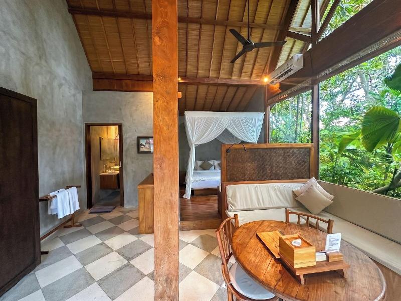 Zin Berawa Villas & Bungalows image