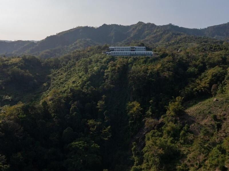 Laska Hotel & Resort Ciletuh image
