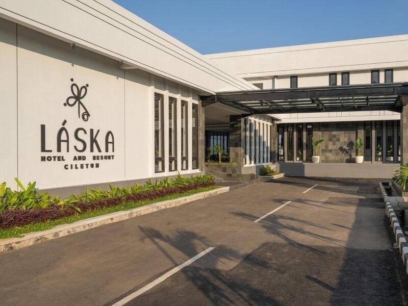 Laska Hotel & Resort Ciletuh image