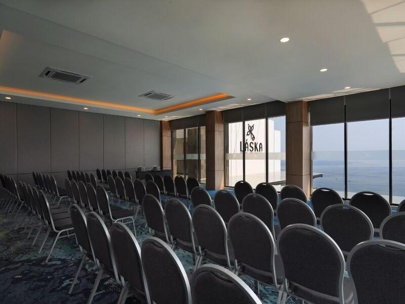 Laska Hotel & Resort Ciletuh image