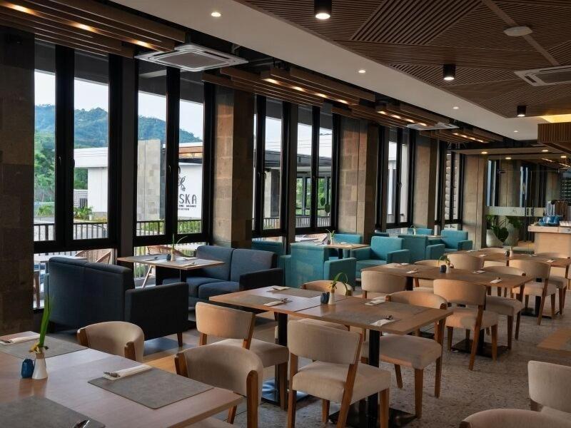 Laska Hotel & Resort Ciletuh image