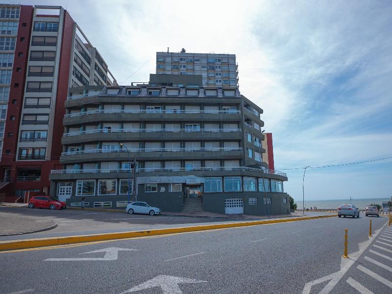 Las Rocas  image