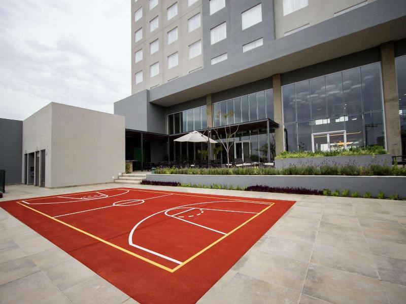 Fiesta Inn Suites Aeropuerto Del Bajío