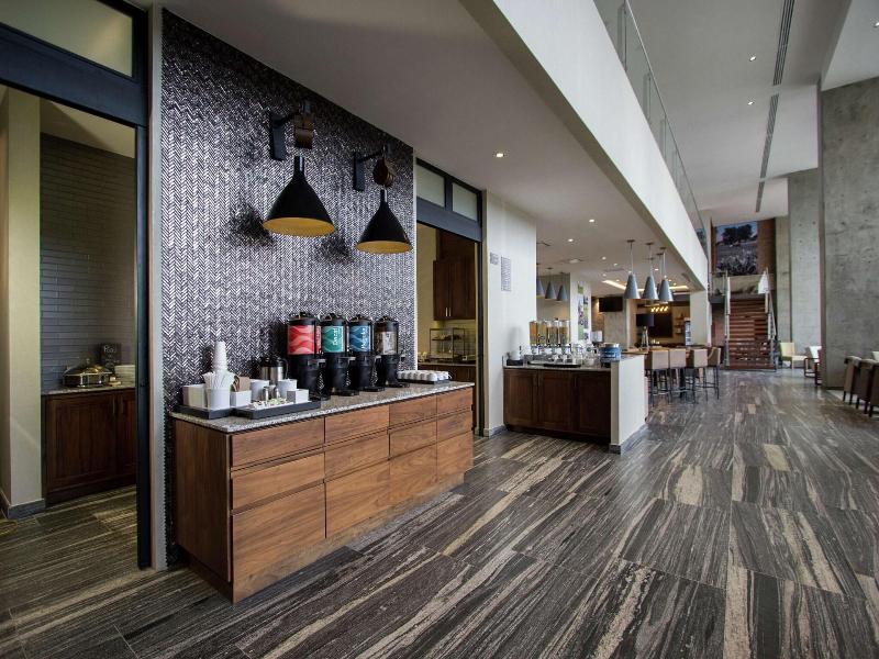 Fiesta Inn Suites Aeropuerto Del Bajío