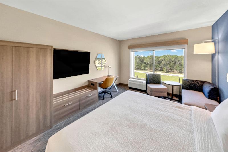 Holiday Inn Express Fort Walton Beach Eglin Area image