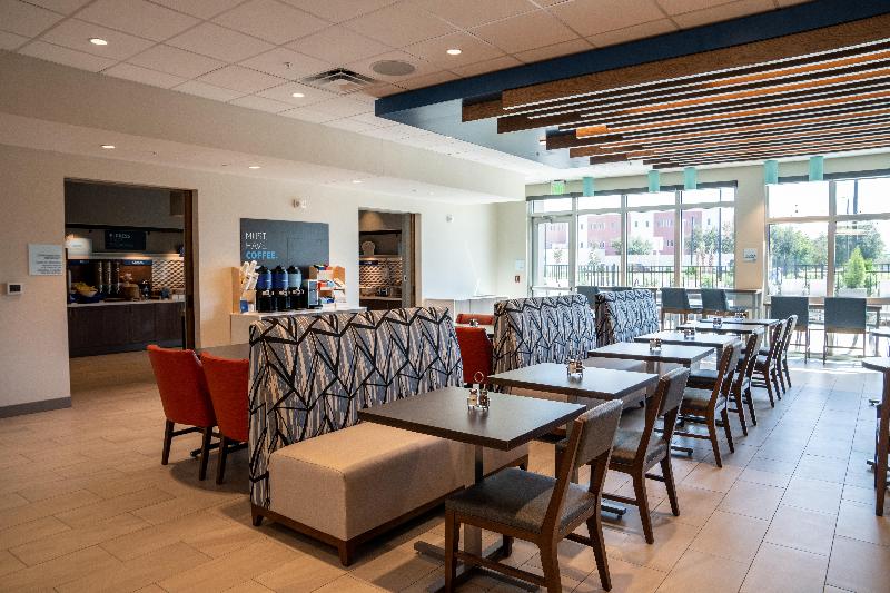 Holiday Inn Express Fort Walton Beach Eglin Area image