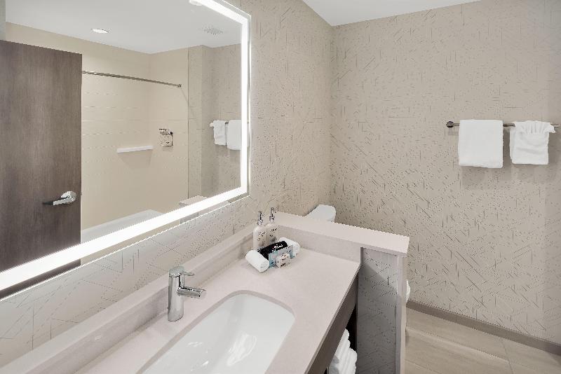 Holiday Inn Express Fort Walton Beach Eglin Area image