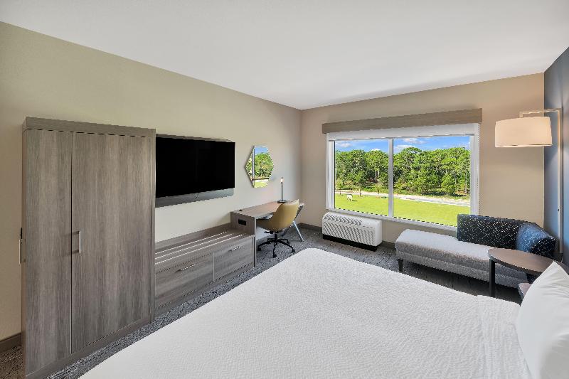 Holiday Inn Express Fort Walton Beach Eglin Area image