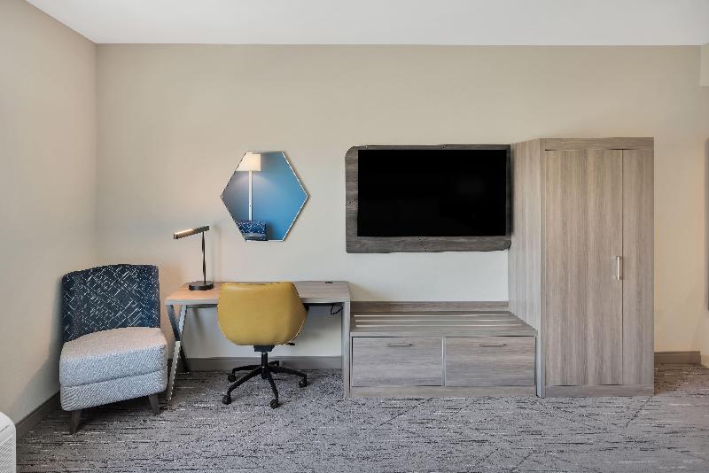 Holiday Inn Express Fort Walton Beach Eglin Area image