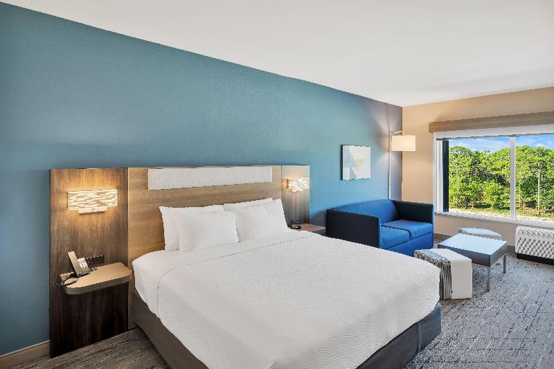 Holiday Inn Express Fort Walton Beach Eglin Area image