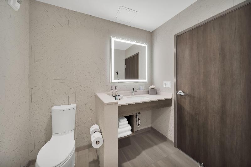Holiday Inn Express Fort Walton Beach Eglin Area image