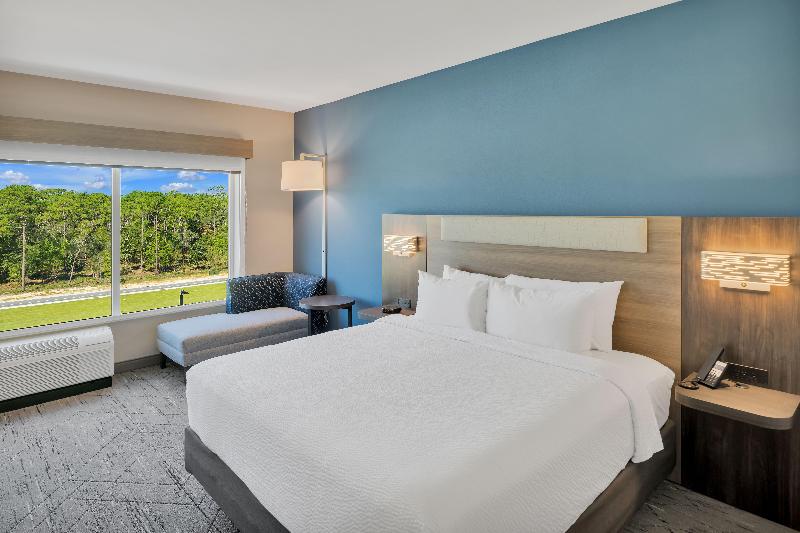 Holiday Inn Express Fort Walton Beach Eglin Area image