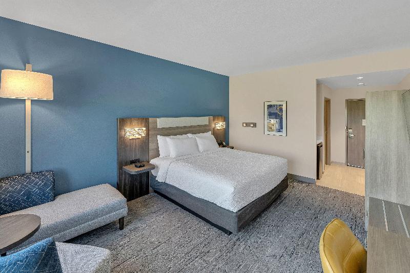 Holiday Inn Express Fort Walton Beach Eglin Area image