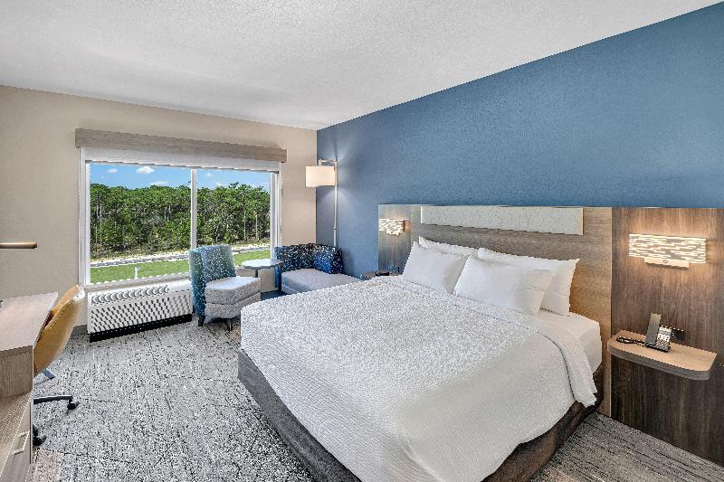 Holiday Inn Express Fort Walton Beach Eglin Area image