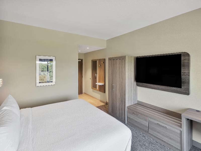 Holiday Inn Express Fort Walton Beach Eglin Area image