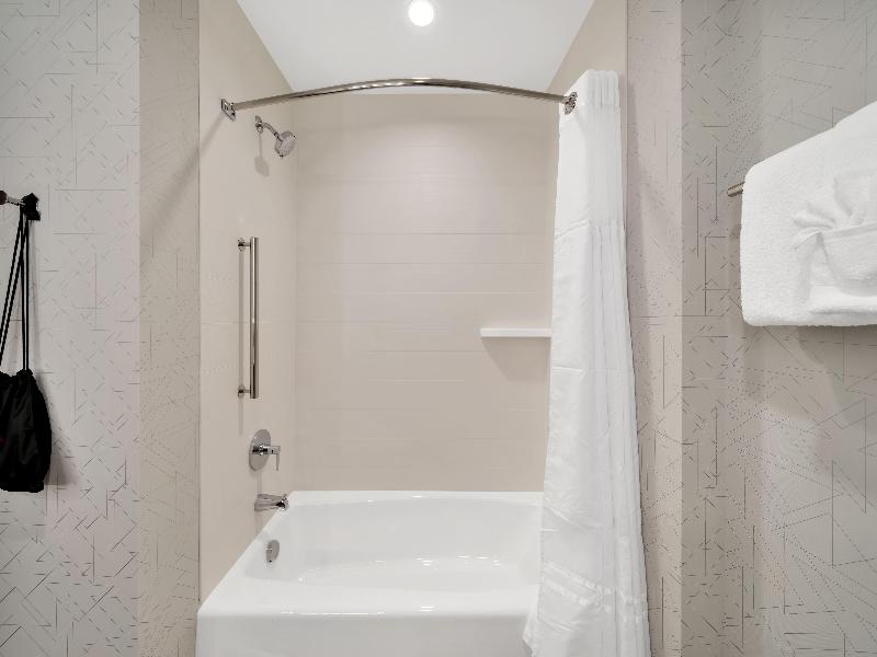 Holiday Inn Express Fort Walton Beach Eglin Area image