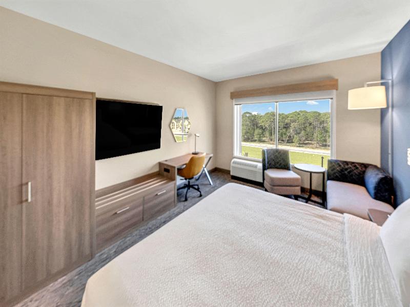 Holiday Inn Express Fort Walton Beach Eglin Area image