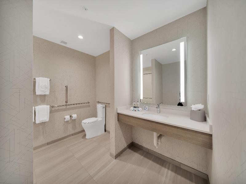 Holiday Inn Express Fort Walton Beach Eglin Area image