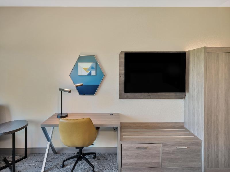 Holiday Inn Express Fort Walton Beach Eglin Area image