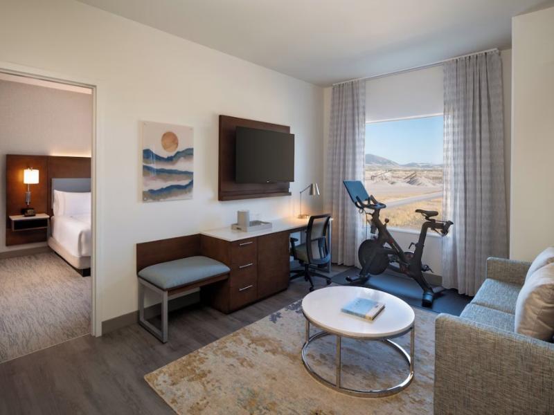Even Hotel Bozeman Yellowstone Intl Arpt By IHG image