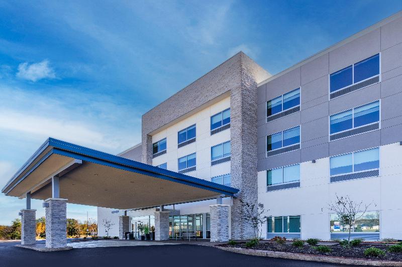 Holiday Inn Express & Suites Senatobia I-55 By IHG image