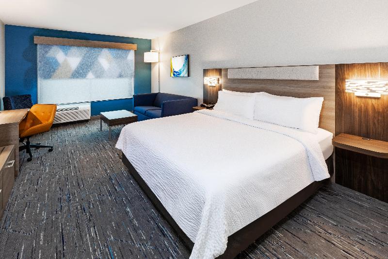 Holiday Inn Express & Suites Senatobia I-55 By IHG image
