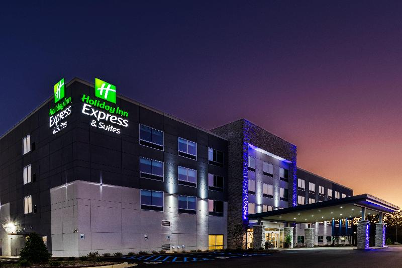 Holiday Inn Express & Suites Senatobia I-55 By IHG image