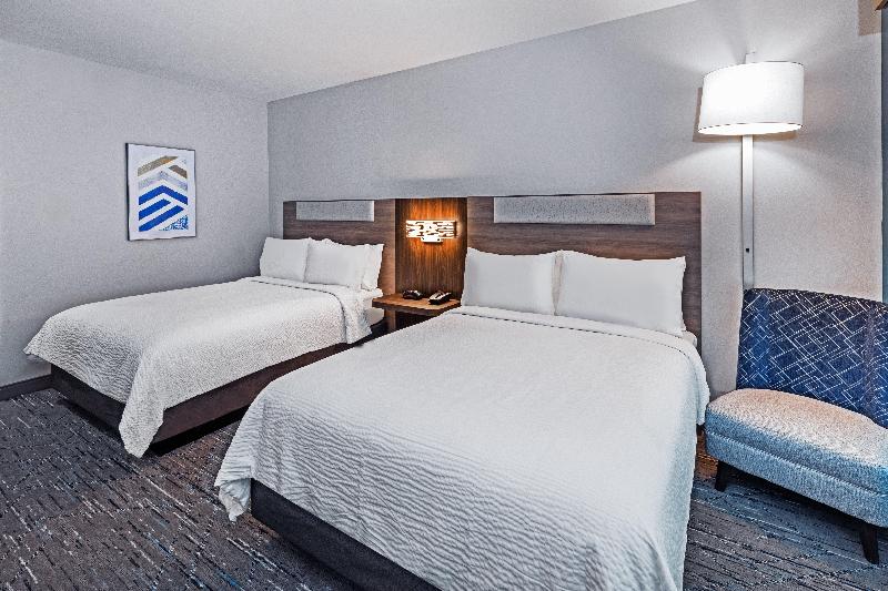 Holiday Inn Express & Suites Senatobia I-55 By IHG image