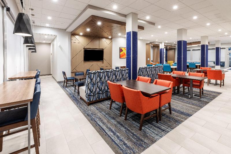 Holiday Inn Express & Suites Senatobia I-55 By IHG image 7